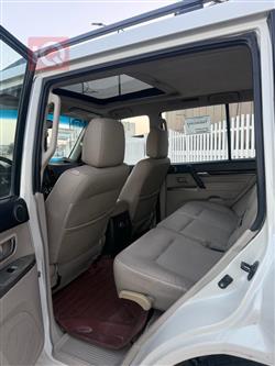 ميتسوبيشي باجيرو